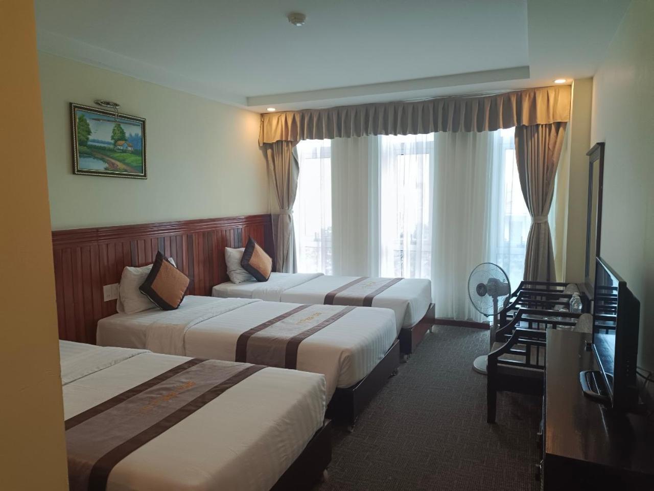 Vinh Plaza Hotel Eksteriør bilde